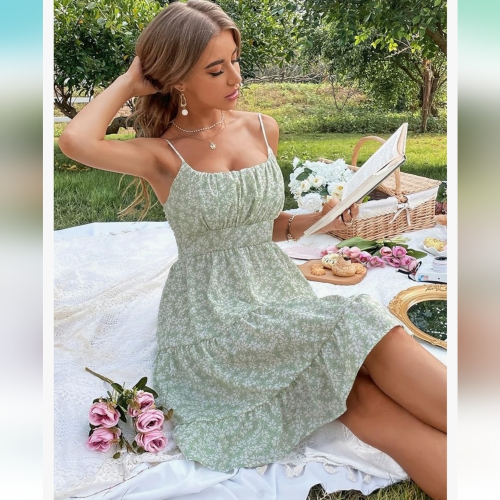 SHEIN Light Green Floral Spaghetti Strap Mini Dress